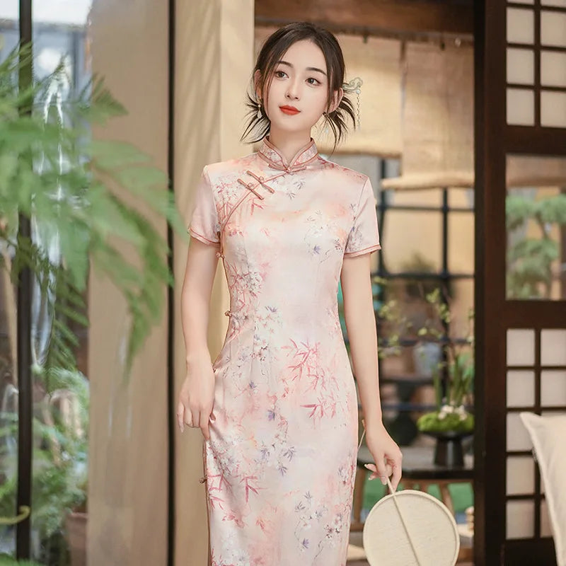 WorkNoir Floral Cheongsam Dress | Quiet Vintage Detail